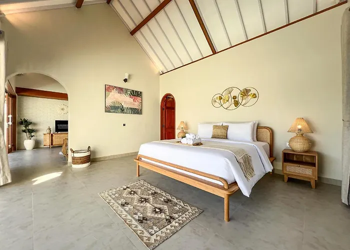 Moana & Bingin Villa